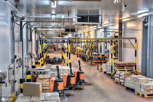 智能搬運(yùn)車(chē) 物流倉(cāng)儲(chǔ)應(yīng)用已觸手可及